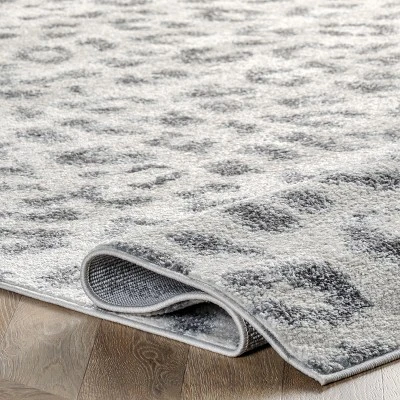 NuLOOM Annette Modern Leopard Print Area Rug 3 NuLOOM Annette Modern Leopard Print Area Rug - Image 3