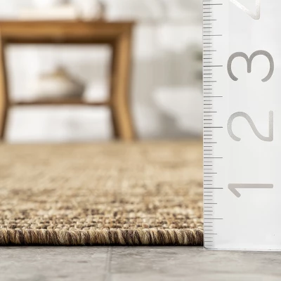 NuLOOM Candace Traditional Vintage Indoor/Outdoor Area Rug 2 NuLOOM Candace Traditional Vintage Indoor/Outdoor Area Rug - Image 2