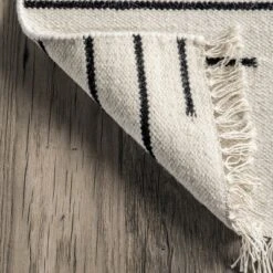 NuLOOM Delora Bohemian Wool Blend Tasseled Area Rug -Nuloom GUEST 1f99d12c 8f10 4d2e 83ed d27eca99d792