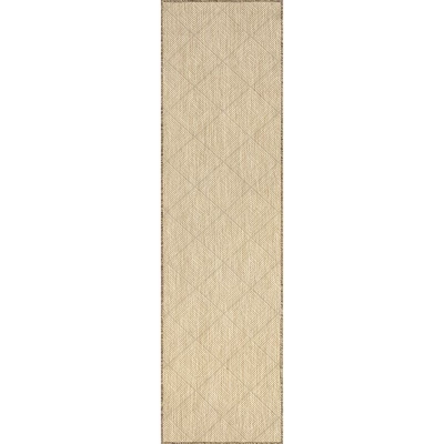 NuLOOM Ray Diamond Indoor/Outdoor Patio Area Rug 11 NuLOOM Ray Diamond Indoor/Outdoor Patio Area Rug - Image 11