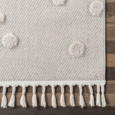 NuLOOM Kilah Snowmen High-Low Kids Tasseled Area Rug 4 NuLOOM Kilah Snowmen High-Low Kids Tasseled Area Rug - Image 4