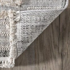 NuLOOM Amara Geometric High/Low Tasseled Area Rug 16 NuLOOM Amara Geometric High/Low Tasseled Area Rug -Nuloom GUEST 2f6b7d74 0fe0 4e3c 974b 3bbc68291ae1