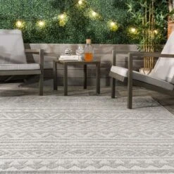 NuLOOM Mikala Raised Global Indoor And Outdoor Patio Area Rug -Nuloom GUEST 3c1694ca 5ff2 4ca8 bbe2 d8af433519fd