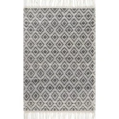 NuLOOM Hand Woven Darlene Tassel Area Rug -Nuloom GUEST 3d11c30a 31a8 4048 a723 6edc964f5f46