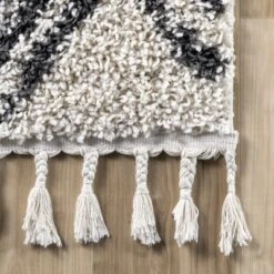 NuLOOM Amanda Moroccan Chevron Tassel Area Rug 11 NuLOOM Amanda Moroccan Chevron Tassel Area Rug -Nuloom GUEST 5239cd1f 7949 4adb 8804 7db143d5709f