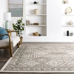 NuLOOM Becca Traditional Tiled Area Rug -Nuloom GUEST 5ba4b47f 780a 4fa2 a05f f7dd47dd39cf