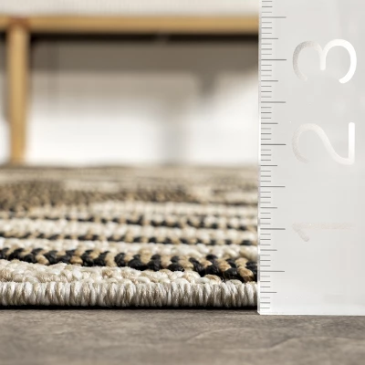 NuLOOM Mandie Modern Zebra Indoor/Outdoor Patio Area Rug 2 NuLOOM Mandie Modern Zebra Indoor/Outdoor Patio Area Rug - Image 2
