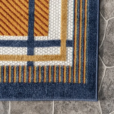 NuLOOM Bennie Transitional Striped Indoor/Outdoor Patio Area Rug 4 NuLOOM Bennie Transitional Striped Indoor/Outdoor Patio Area Rug - Image 4