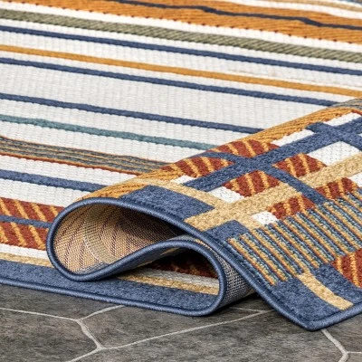 NuLOOM Bennie Transitional Striped Indoor/Outdoor Patio Area Rug 3 NuLOOM Bennie Transitional Striped Indoor/Outdoor Patio Area Rug - Image 3