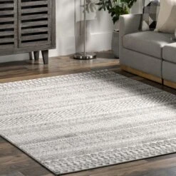 NuLOOM Catherina Transitional Geometric Area Rug -Nuloom GUEST 65d4ed23 b286 432c b27a 341635a25875