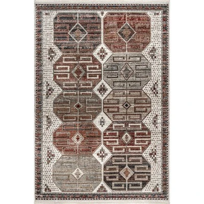 NuLOOM Evie Global Inspired Emblem Fringe Area Rug 7 NuLOOM Evie Global Inspired Emblem Fringe Area Rug - Image 7
