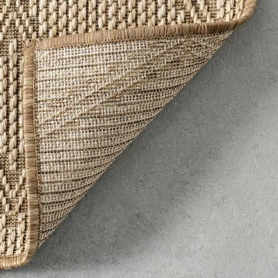 NuLOOM Latia Double Diamond Indoor/Outdoor Patio Area Rug 6 NuLOOM Latia Double Diamond Indoor/Outdoor Patio Area Rug - Image 6