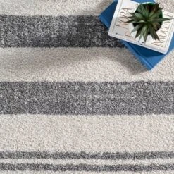 2'6"x6' Striped Kelsi Runner Rug Gray - NuLOOM -Nuloom GUEST 786b0961 d26f 43b0 819a c1555e84b811