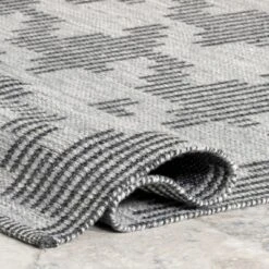 NuLOOM Resi Geometric Striped Indoor/Outdoor Patio Area Rug -Nuloom GUEST 9023abb5 ee16 4bcc a9fb ed997ba662bd