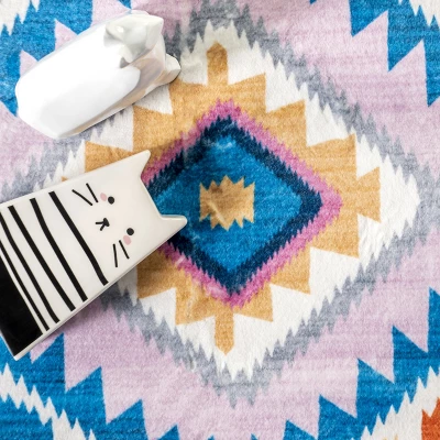 NuLOOM Marj Southwestern Kids Machine Washable Area Rug 5 NuLOOM Marj Southwestern Kids Machine Washable Area Rug - Image 5