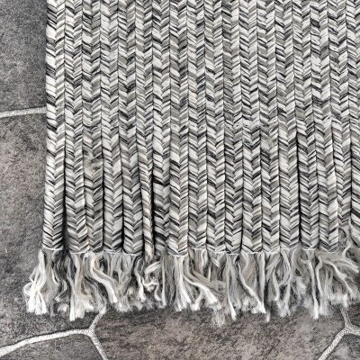 NuLOOM Stacey Textured Modern Geometric Indoor/Outdoor Area Rug 4 NuLOOM Stacey Textured Modern Geometric Indoor/Outdoor Area Rug - Image 4