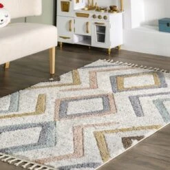 Lillie Abstract Diamond Kids Tassel Area Rug -Nuloom GUEST 9d195942 a3ff 448c 8aa9 2b77f800b66c