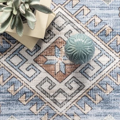 NuLOOM Elowyn Machine Washable Medallion Area Rug 5 NuLOOM Elowyn Machine Washable Medallion Area Rug - Image 5