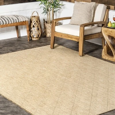 NuLOOM Ray Diamond Indoor/Outdoor Patio Area Rug 8 NuLOOM Ray Diamond Indoor/Outdoor Patio Area Rug - Image 8