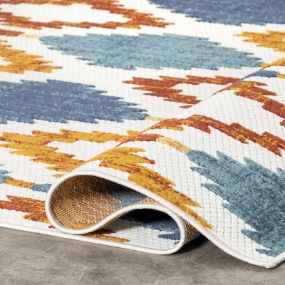 NuLOOM Marcela Geometric Indoor/Outdoor Patio Area Rug 3 NuLOOM Marcela Geometric Indoor/Outdoor Patio Area Rug - Image 3