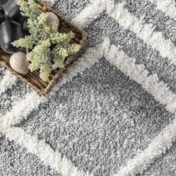NuLOOM Wylde High Low Soft Shaggy Diamond Moroccan Tassel Area Rug -Nuloom GUEST d0c2aa96 4b46 4527 96aa c4d4eca9480b