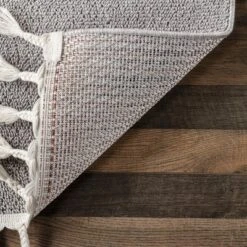 NuLOOM Amiah Hedgehog High-Low Kids Tasseled Area Rug -Nuloom GUEST d2ee4f66 1c1e 4874 9086 1d21533cdd64