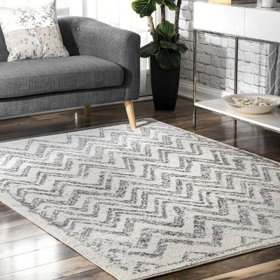 NuLOOM Blair Fading Chevrons Area Rug 1 NuLOOM Blair Fading Chevrons Area Rug