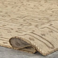NuLOOM Brandy Transitional Celtic Indoor And Outdoor Patio Area Rug -Nuloom GUEST d7b0af25 0d2d 4b21 a4ad d20b1bc621ac