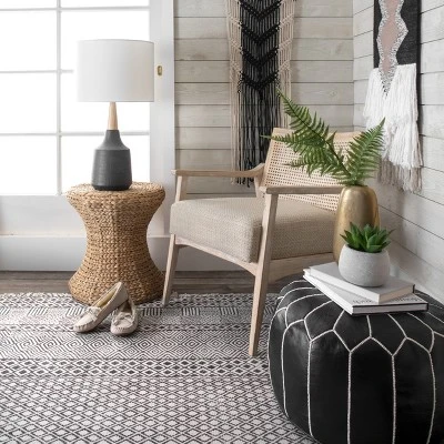 NuLOOM Torrance Ceramic 28" Table Lamp Lighting - Light Taupe 28" H X 15" W X 15"D 3 NuLOOM Torrance Ceramic 28" Table Lamp Lighting - Light Taupe 28" H X 15" W X 15"D - Image 3