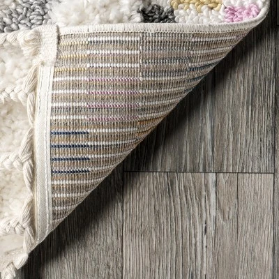 NuLOOM Lilou Moroccan Kids Tassel Area Rug 6 NuLOOM Lilou Moroccan Kids Tassel Area Rug - Image 6