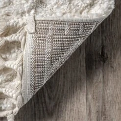 NuLOOM Akia Lattice High/Low Tassel Aea Rug -Nuloom GUEST e15c8d7c a38e 4375 9526 21641222d742