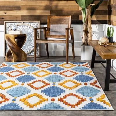 NuLOOM Marcela Geometric Indoor/Outdoor Patio Area Rug 7 NuLOOM Marcela Geometric Indoor/Outdoor Patio Area Rug - Image 7