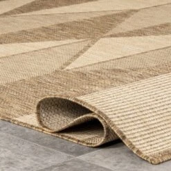 NuLOOM Antonia Fading Diamonds Indoor And Outdoor Patio Area Rug 10 NuLOOM Antonia Fading Diamonds Indoor And Outdoor Patio Area Rug -Nuloom GUEST f41f5447 d5df 4716 a71b 0a1a208aaa0b