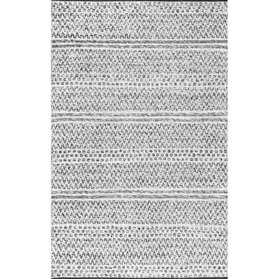 NuLOOM Natosha Indoor/Outdoor Chevron Striped Area Rug 14 NuLOOM Natosha Indoor/Outdoor Chevron Striped Area Rug - Image 14